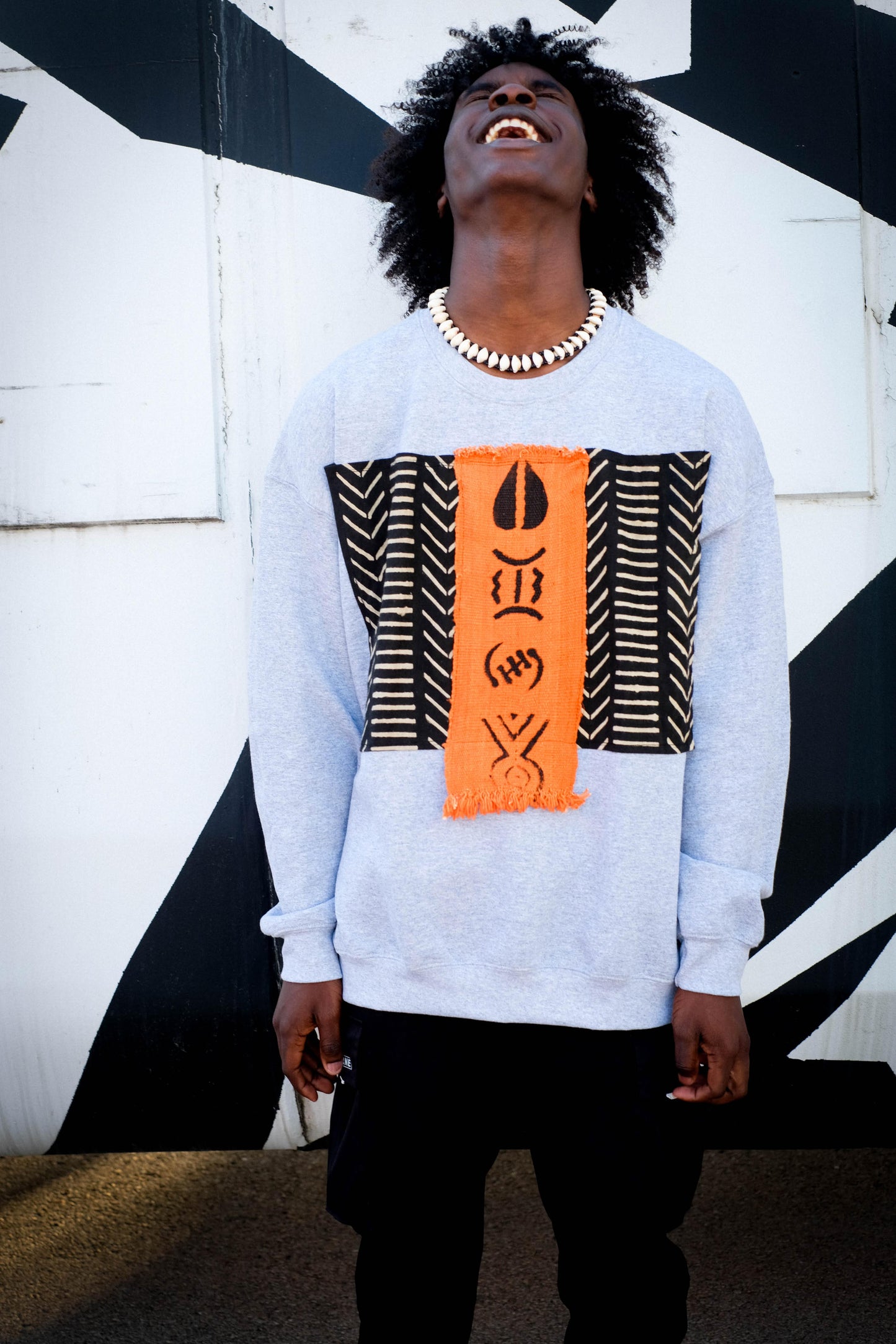 Sweatshirt